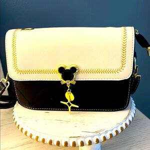 SUPER CUTE!! BRAND NEW BAG! Mickey shaped bag closure!!!
